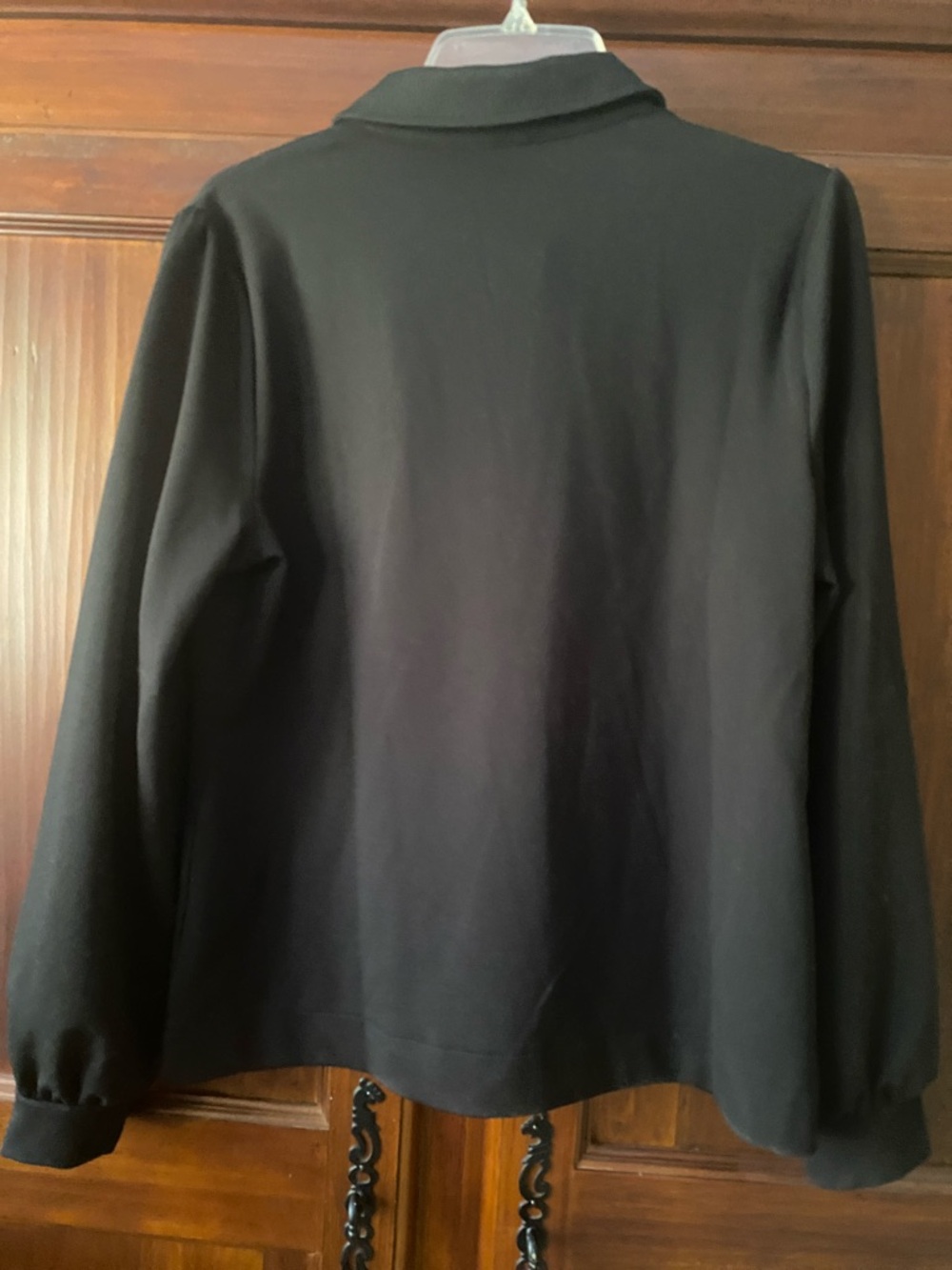 Talbots Black V-neckline Collared Blouse - Medium - Picture 8 of 16